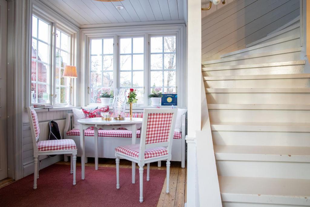 Hem Till Garden Boutique Hotel Вестерос Екстер'єр фото